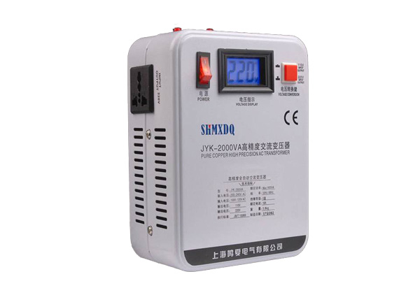 電壓轉換器